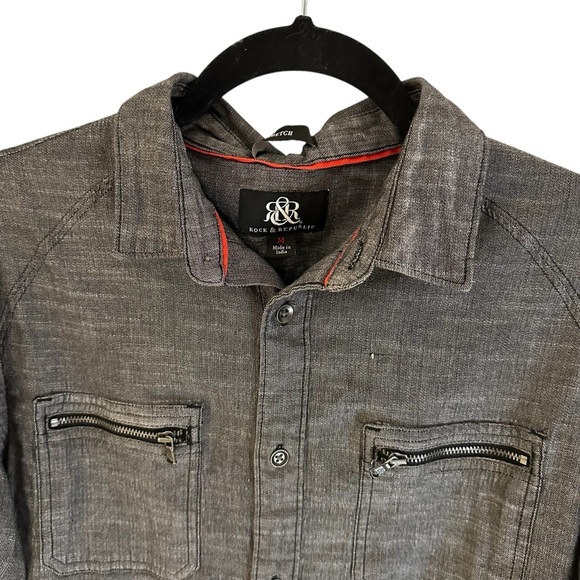 Rock & Republic stretch denim chambray roll sleeve shirt with zippers Size M - Picture 4 of 11